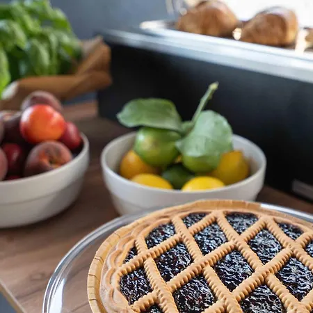 Mhami 4* פולסנו