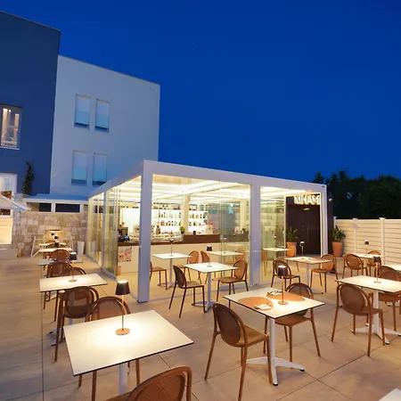Mhami Guest house